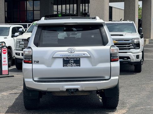 Used 2018 Toyota 4Runner SR5 Premium AWD/4WD image 37