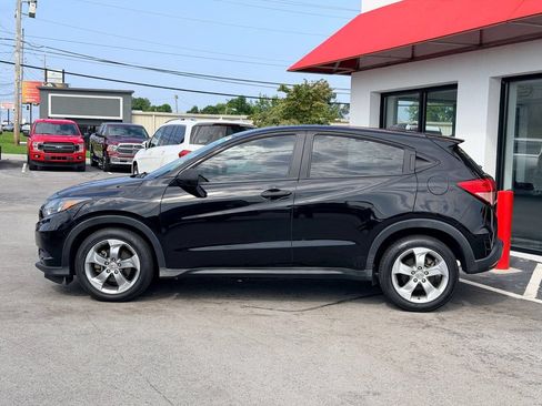 Used 2018 Honda HR-V LX image 3