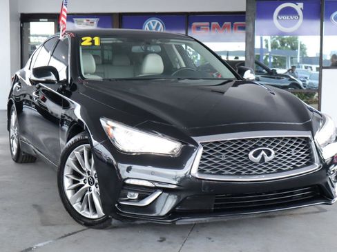 Used 2021 INFINITI Q50 Luxe w/ Seat & Sound Package RWD image 2