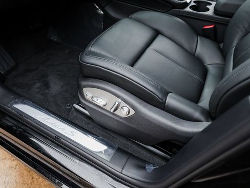 Certified 2026 Porsche Macan S AWD/4WD image 15