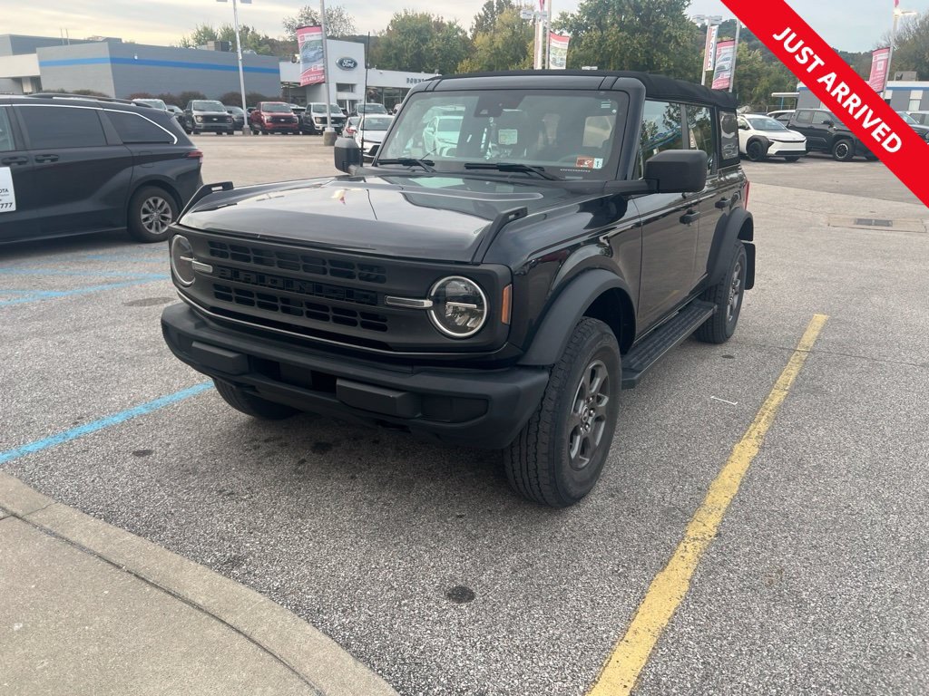 Used 2022 Ford Bronco 4-Door AWD/4WD image 1