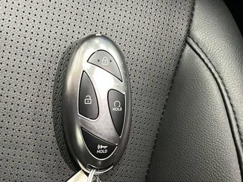 Used 2025 Hyundai Santa Fe Limited AWD/4WD image 21