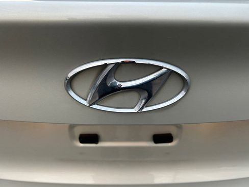 Used 2017 Hyundai Elantra SE w/ SE A/T Tech Package 03 image 35