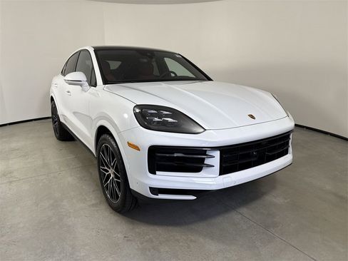 New 2026 Porsche Cayenne S image 9