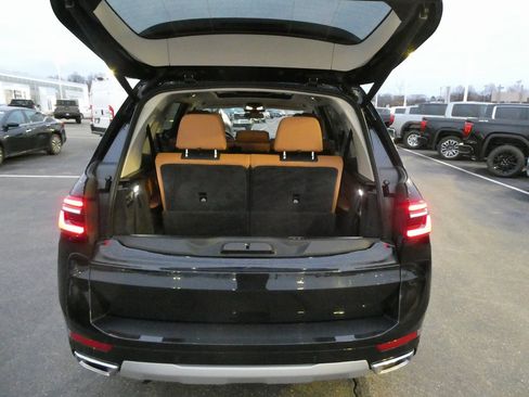 Used 2026 BMW X7 xDrive40i image 34