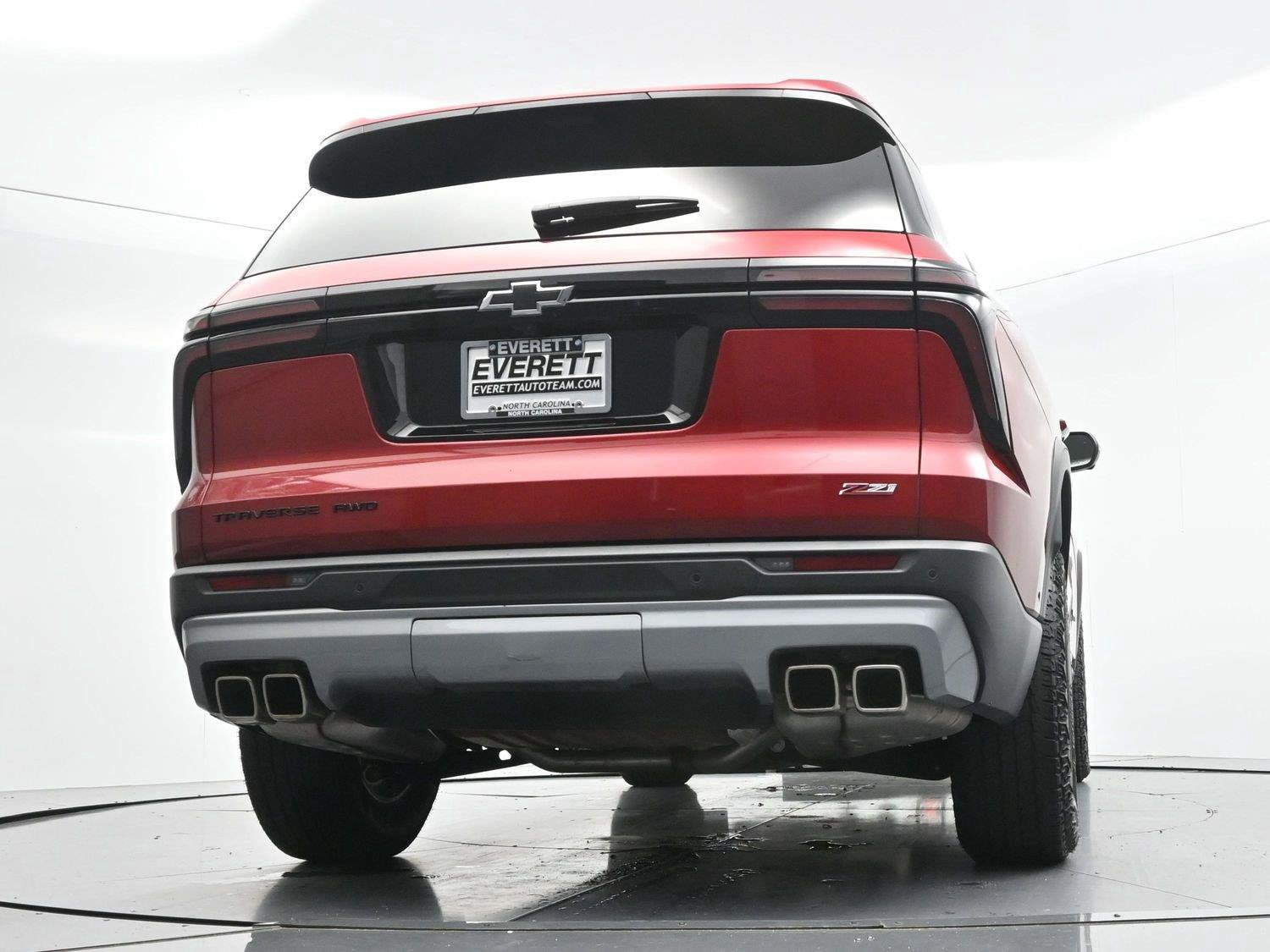 Used 2024 Chevrolet Traverse Z71 w/ Enhanced Driving Package AWD/4WD image 47