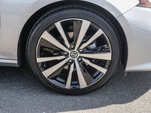 Used 2022 Nissan Altima 2.5 SR FWD image 10