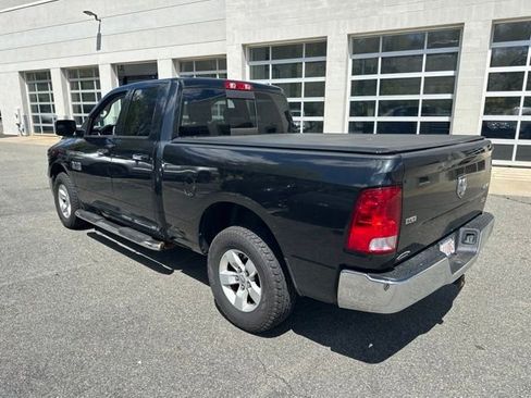 Used 2018 RAM 1500 Classic SLT AWD/4WD image 2