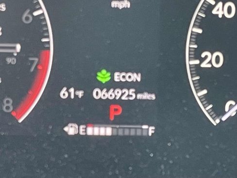 Used 2023 Honda HR-V EX-L image 39