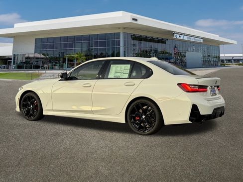 New 2026 BMW 330i Sedan w/ M Sport Package image 7