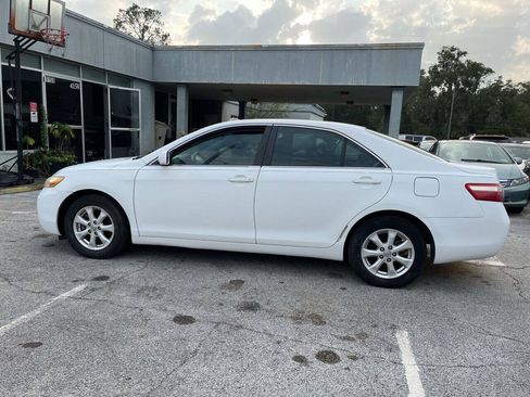 Used 2008 Toyota Camry LE FWD image 9