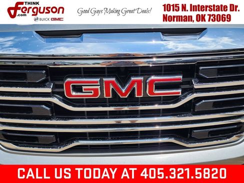 New 2026 GMC Sierra 1500 SLT w/ SLT Convenience Package AWD/4WD image 10