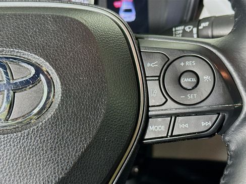 Used 2020 Toyota Corolla SE w/ SE Premium Package FWD image 13