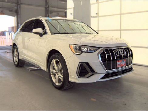 Used 2022 Audi Q3 2.0T Premium AWD/4WD image 1