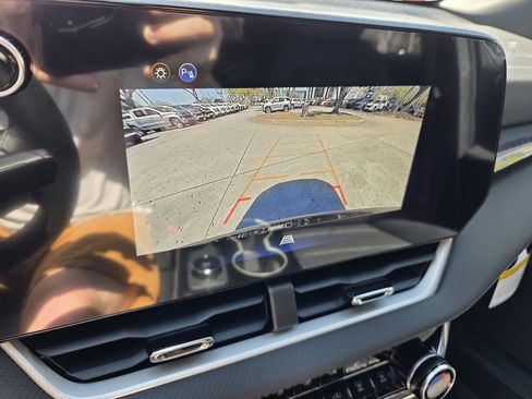 New 2026 Chevrolet Equinox LT w/ Convenience Package II image 35