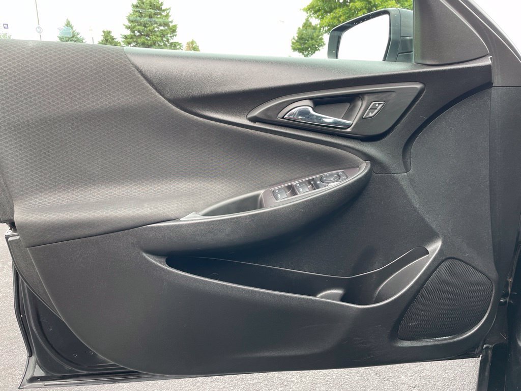 Used 2019 Chevrolet Malibu RS FWD image 18