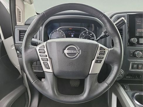 Used 2024 Nissan Titan SV w/ SV Utility Package image 19
