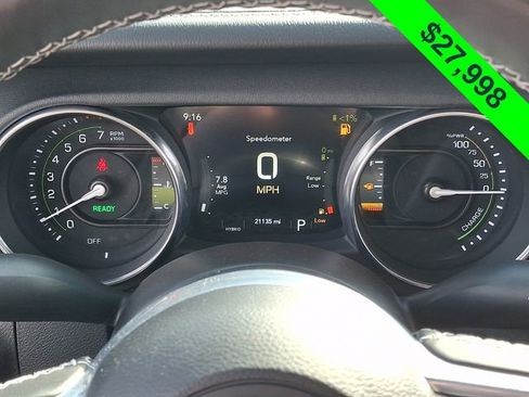 Used 2023 Jeep Wrangler Unlimited Sahara w/ Cold Weather Group AWD/4WD image 20