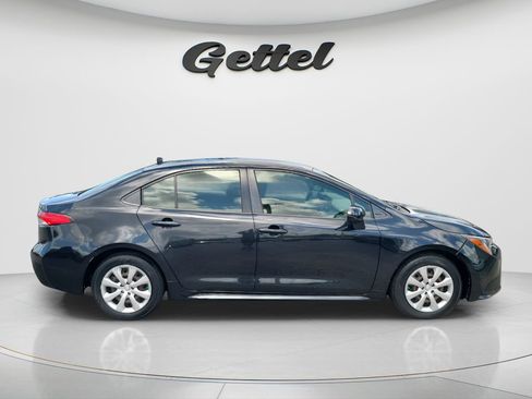 Used 2022 Toyota Corolla LE FWD image 4
