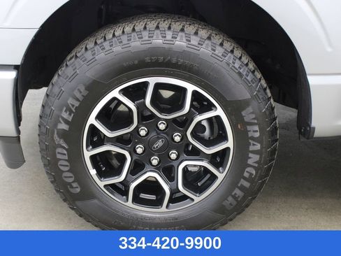 Used 2023 Ford F150 Lariat w/ Max Trailer Tow Package image 29