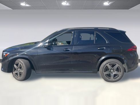 Used 2025 Mercedes-Benz GLE 450e 4MATIC image 2