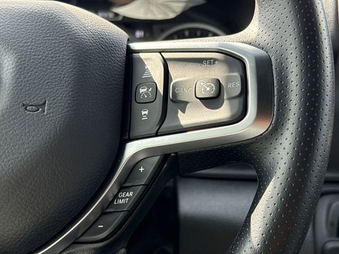 New 2026 RAM 1500 Express AWD/4WD image 27