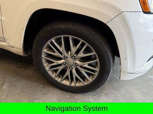 Used 2018 Jeep Grand Cherokee Summit w/ Platinum Series Group AWD/4WD image 2