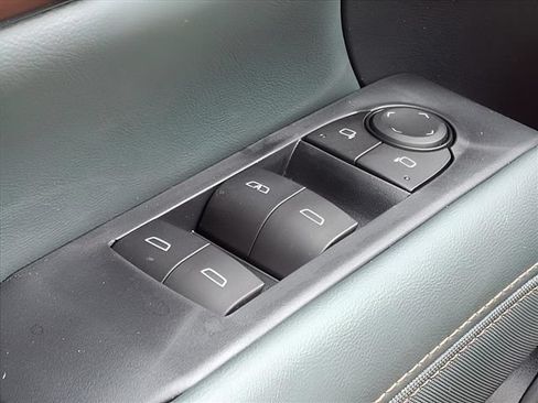 New 2026 GMC Terrain AT4 w/ Technology Package II AWD/4WD image 17