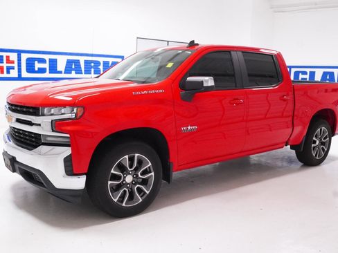 Used 2020 Chevrolet Silverado 1500 LT w/ Texas Edition RWD image 8
