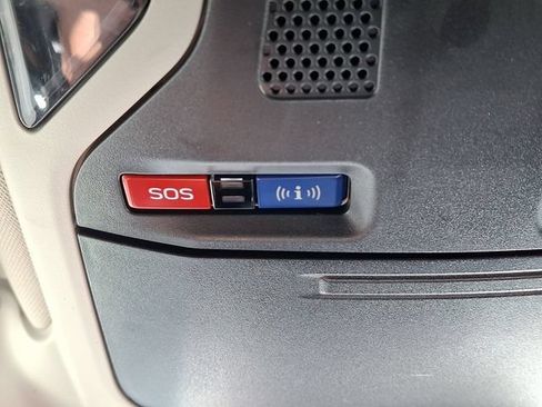 Used 2022 Subaru Outback Limited AWD/4WD image 32