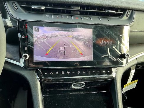 New 2026 Jeep Grand Cherokee Altitude AWD/4WD image 24