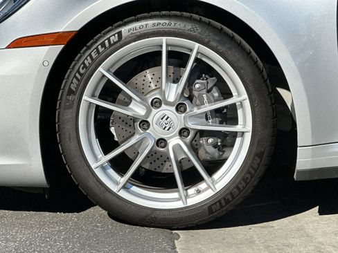 Used 2024 Porsche 911 Carrera image 29