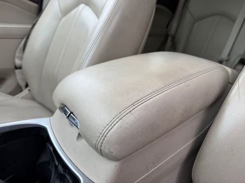 Used 2015 Cadillac SRX Luxury FWD image 15