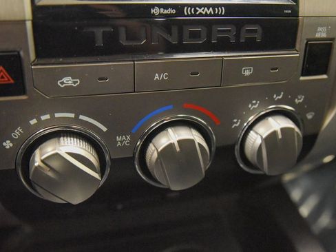 Used 2018 Toyota Tundra SR5 image 15