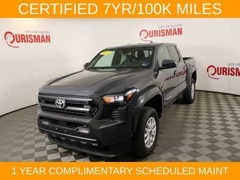 Used 2024 Toyota Tacoma SR5 AWD/4WD image 2