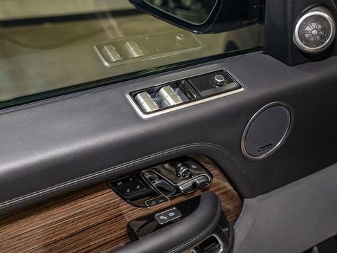 Used 2019 Land Rover Range Rover HSE AWD/4WD image 14