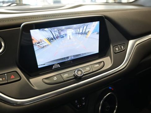 Used 2020 Chevrolet Blazer LT FWD image 16