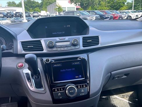Used 2016 Honda Odyssey SE image 35