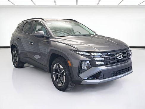 Used 2025 Hyundai Tucson SEL image 3