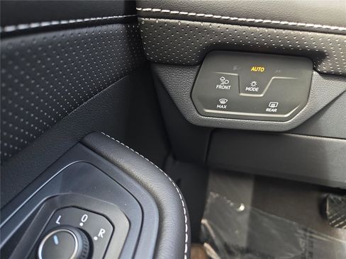 New 2026 Volkswagen Atlas SE image 23