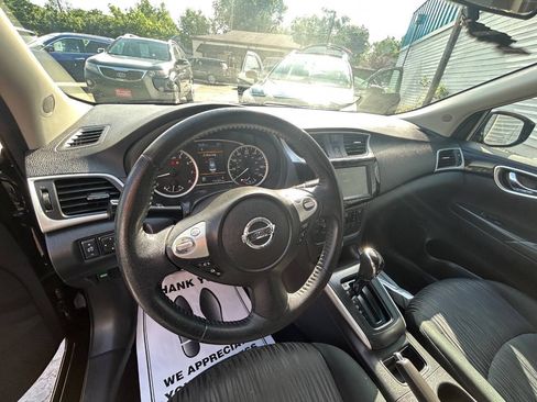 Used 2019 Nissan Sentra SV FWD image 5