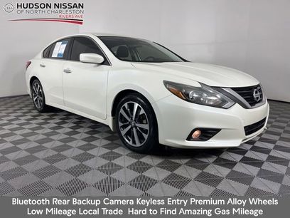 Used 2017 Nissan Altima 2.5 SR w/ Interior Lighting Package