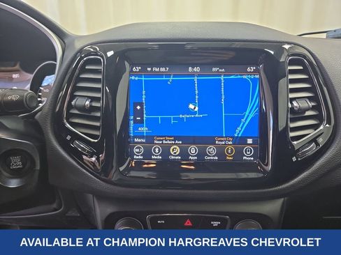 Used 2018 Jeep Compass Limited w/ Navigation Group AWD/4WD image 18