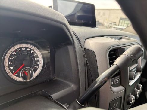 Used 2014 RAM 1500 Express image 18