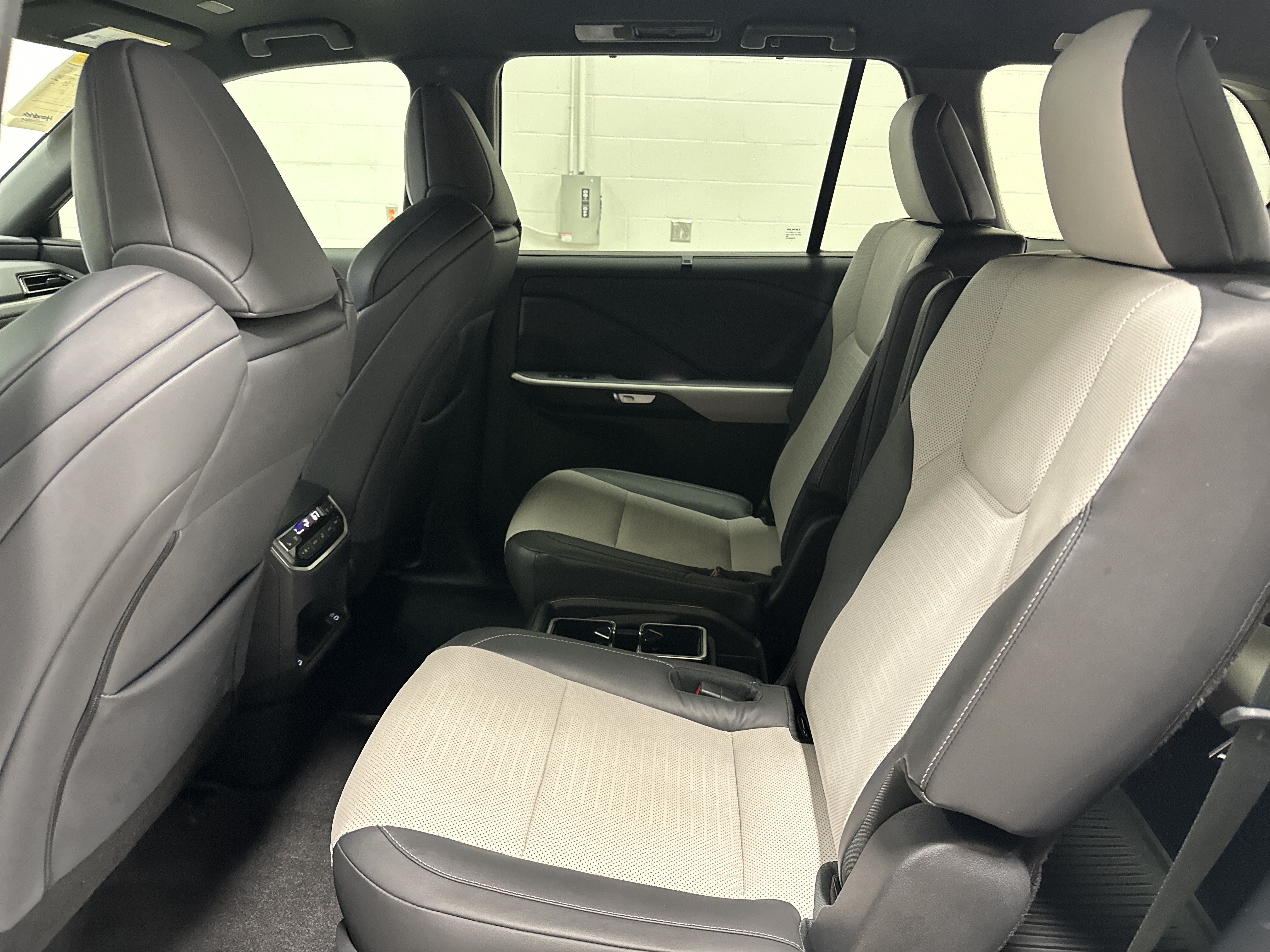 Certified 2026 Lexus TX 500h AWD w/ Technology Package image 31