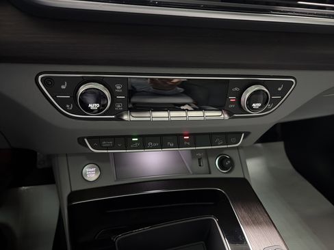 Used 2024 Audi Q5 e Prestige image 22
