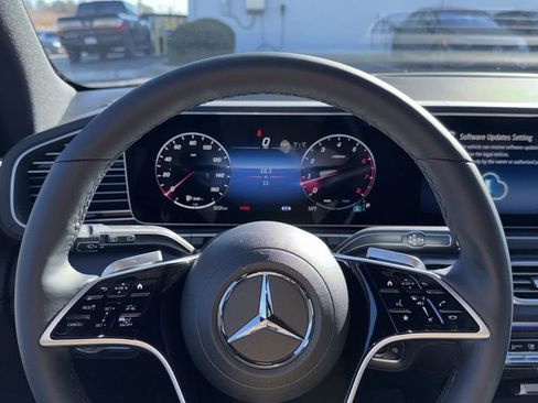 New 2026 Mercedes-Benz GLE 450 GLE 450 image 3
