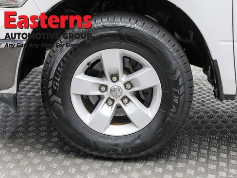 Used 2019 RAM 1500 Classic SLT image 29