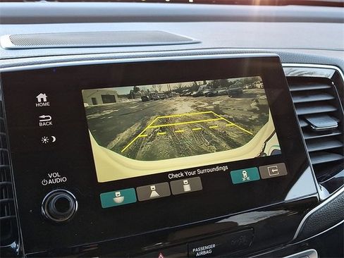 Certified 2019 Honda Pilot Touring image 20