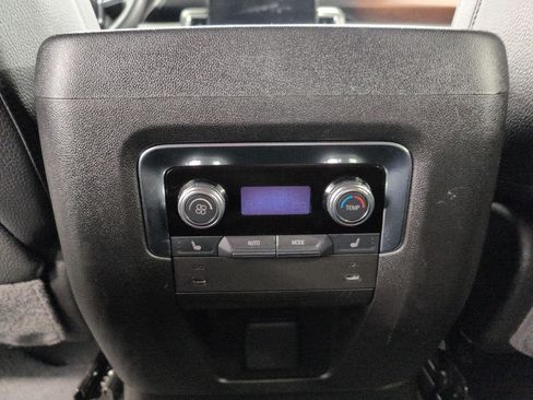 Certified 2025 GMC Yukon Denali AWD/4WD image 22